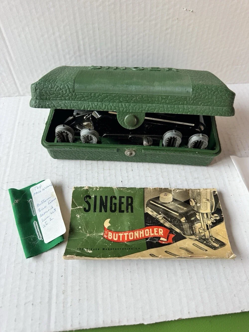 Vintage Singer Buttonholer 160506 Green Case Manual Templates Sewing Attachment